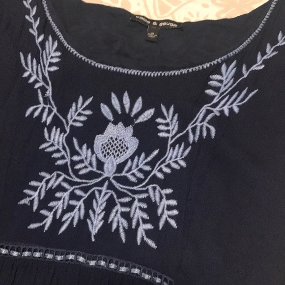 Cable & Gauge Navy Embroidered Dress M Medium - Picture 2 of 4